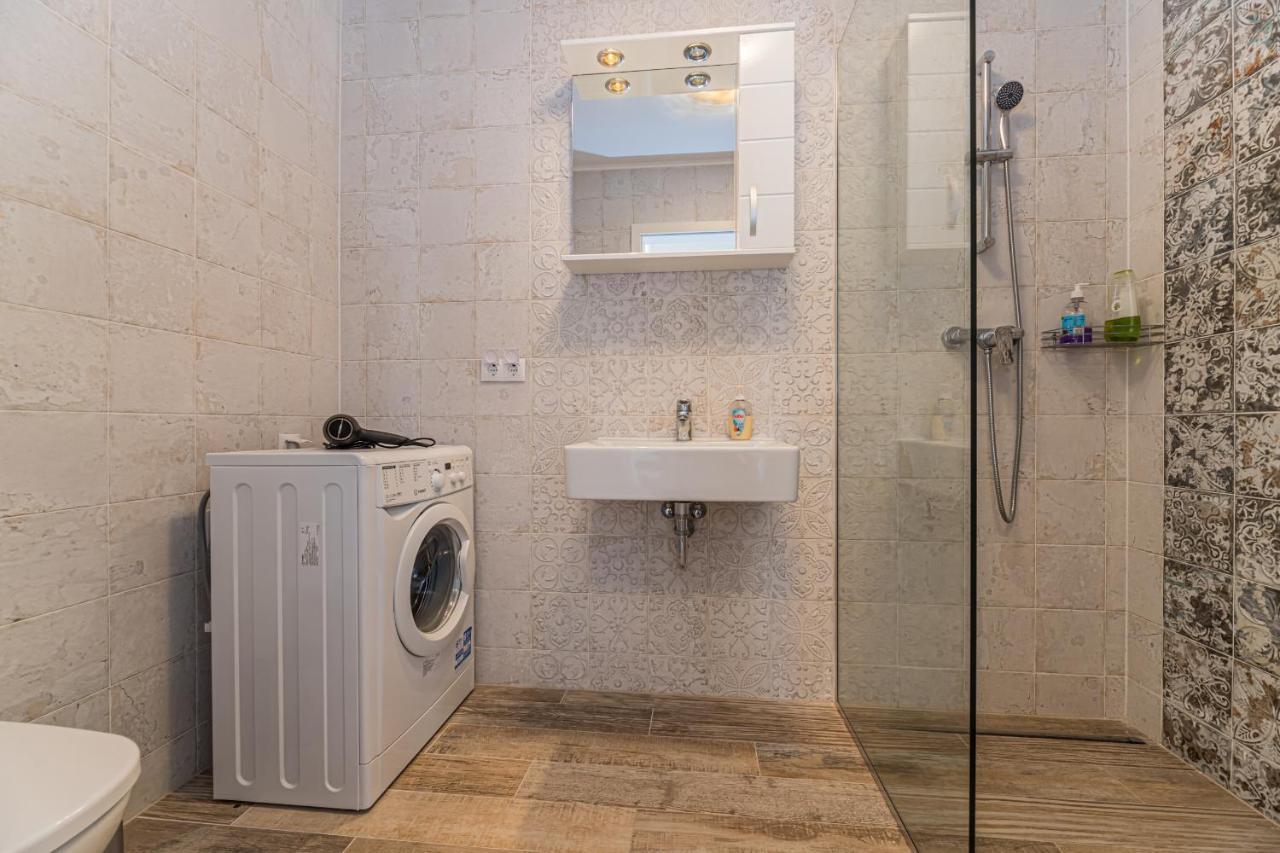 Coresi Modern Apartment براشوف المظهر الخارجي الصورة