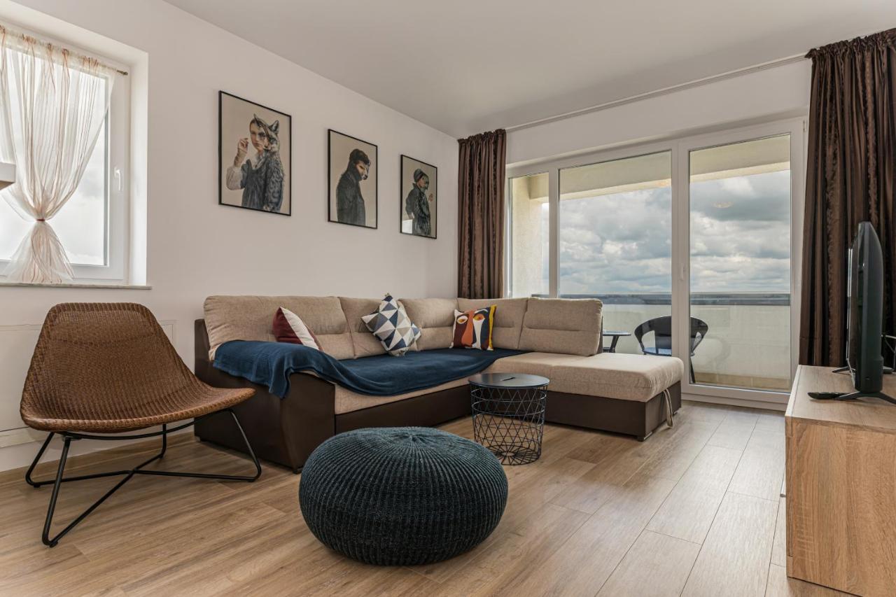 Coresi Modern Apartment براشوف المظهر الخارجي الصورة
